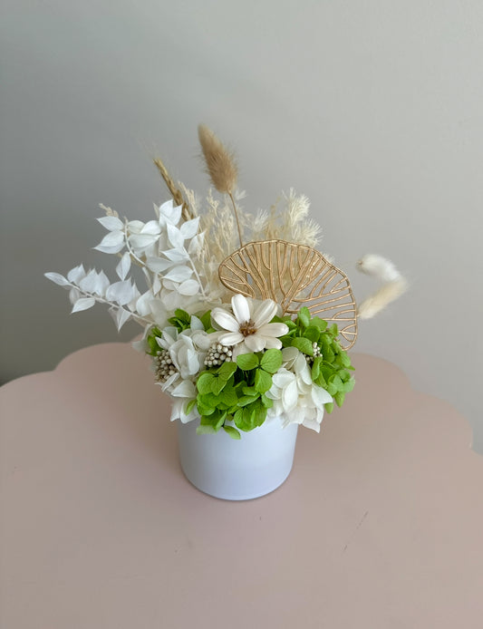 Mini Dried Flower Arrangement Green