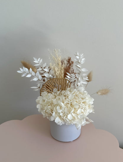 Mini Dried Flower Arrangement Neutral
