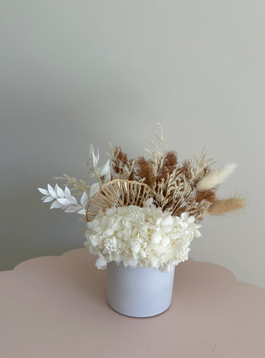 Mini Dried Flower Arrangement Neutral